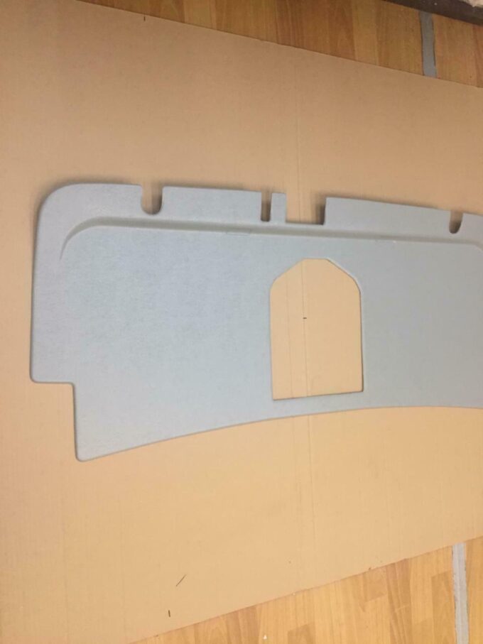 BMW e30  bootlid/trunk trim