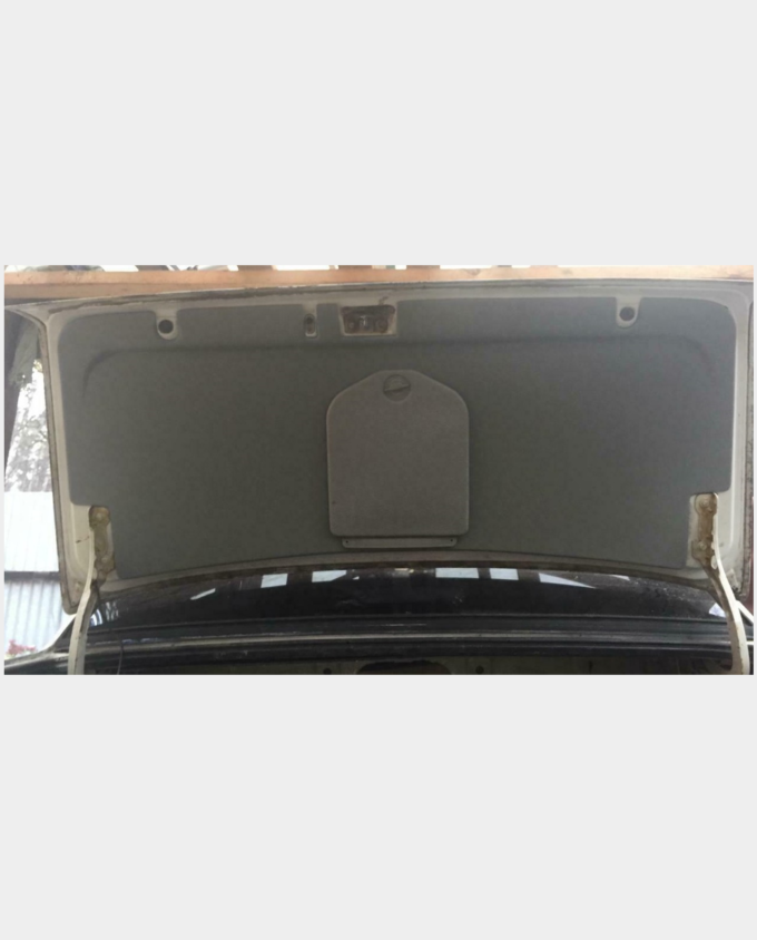 BMW e28  bootlid/trunk trim