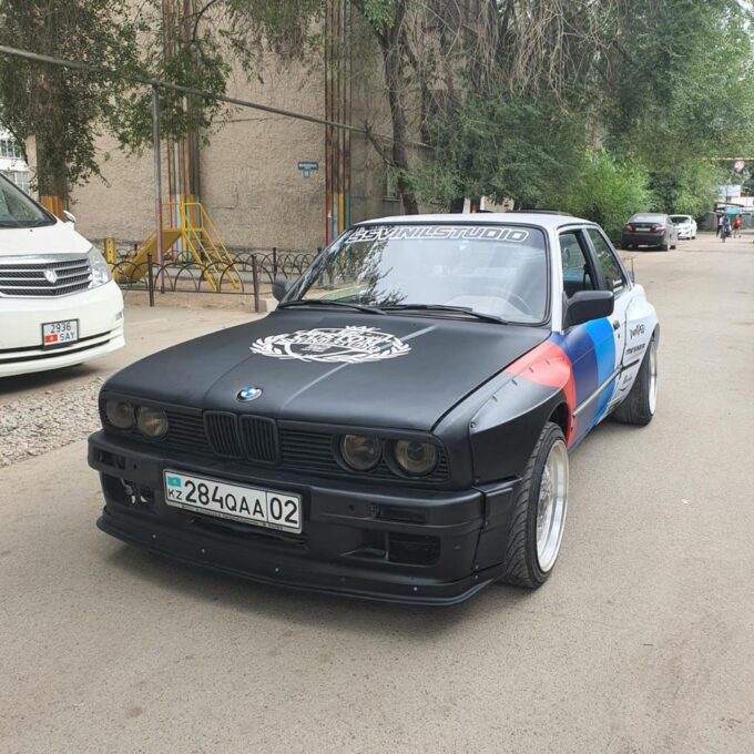 bmw e30 parts taifungrill, 2 or 4doors Pandem Full wide body kit, Metal Headlight Mounts
