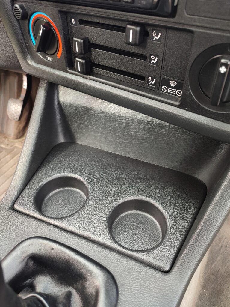 BMW e30 | Auto Sport Plastic