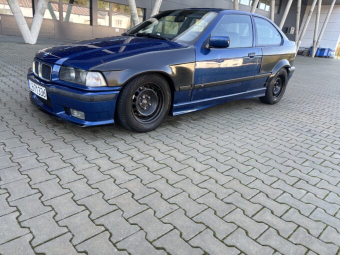 Wide body for BMW e36 compact (fender flares/overfenders)