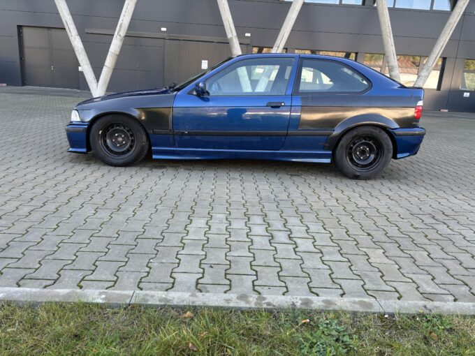 Wide body for BMW e36 compact (fender flares/overfenders)