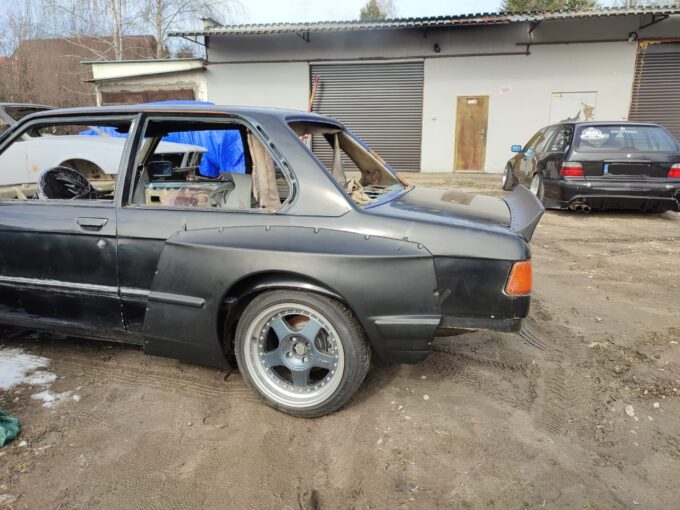 BMW e21 Full wide body kit