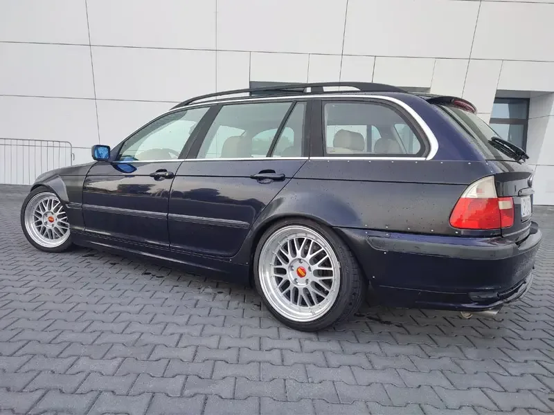 BMW-widebody-21_+