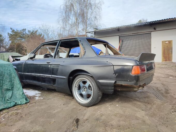 BMW e21 Full wide body kit
