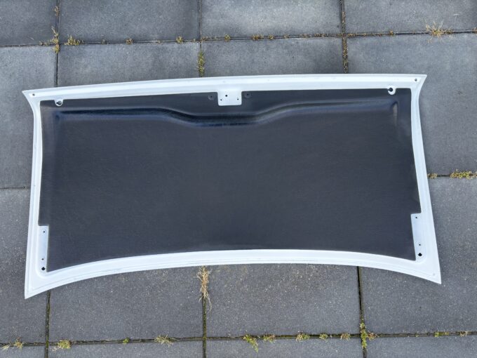 BMW e21  bootlid/trunk trim