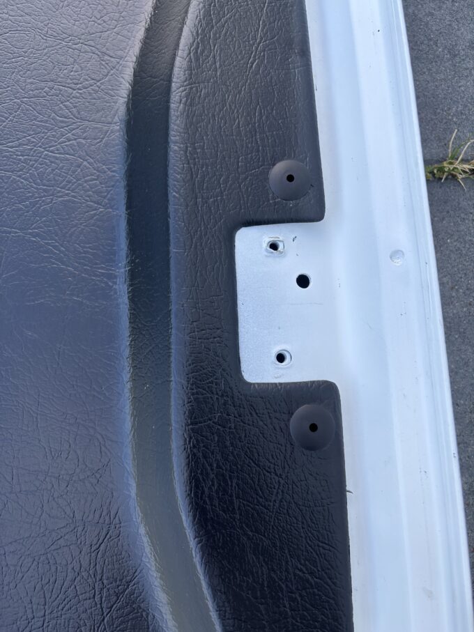 BMW e21  bootlid/trunk trim
