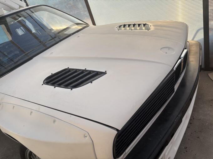 Vents / Hills / Air intakes GTR for hood of BMW e30