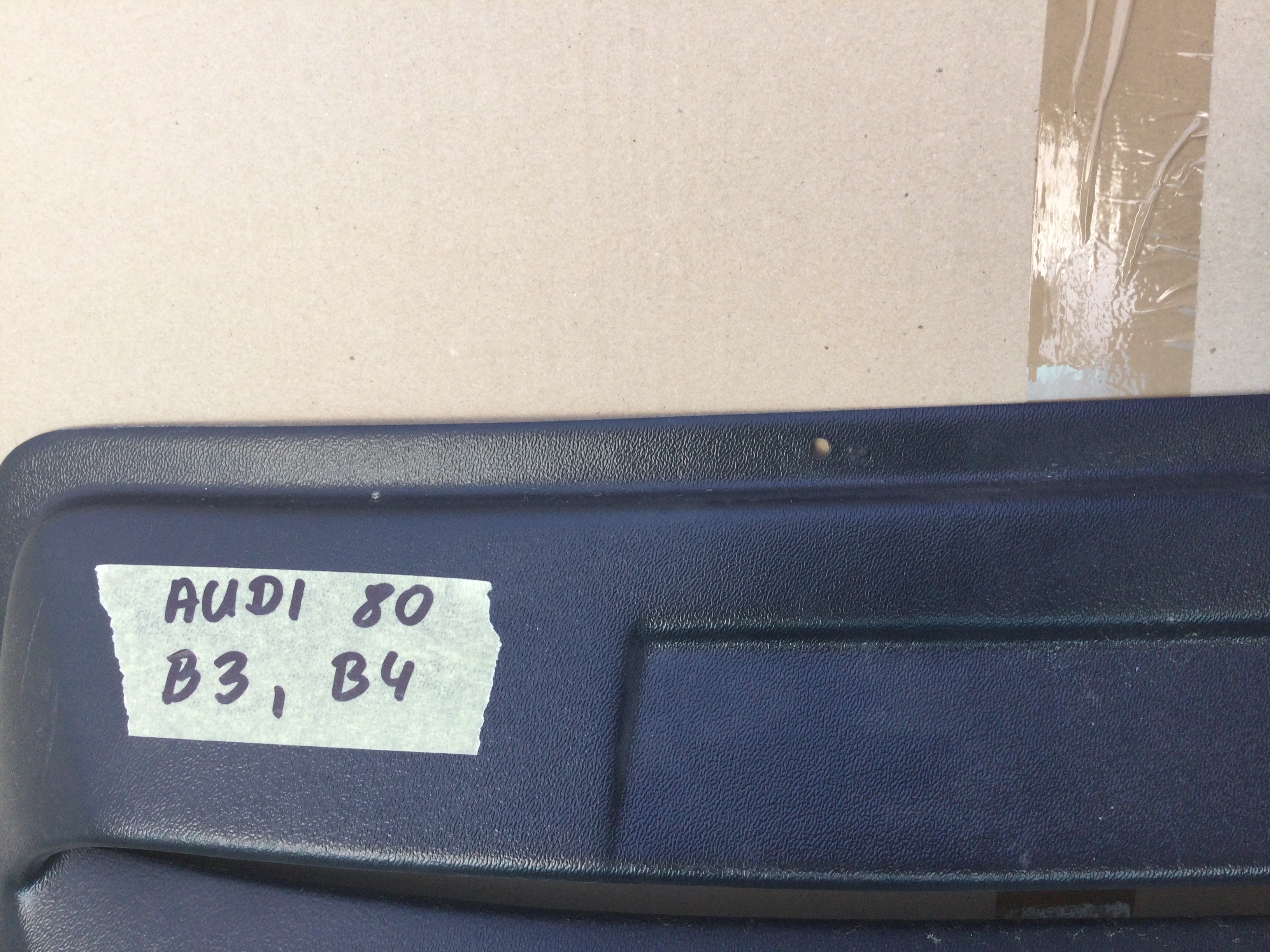 Louver Audi 80 B3/B4 sedan (Defects)